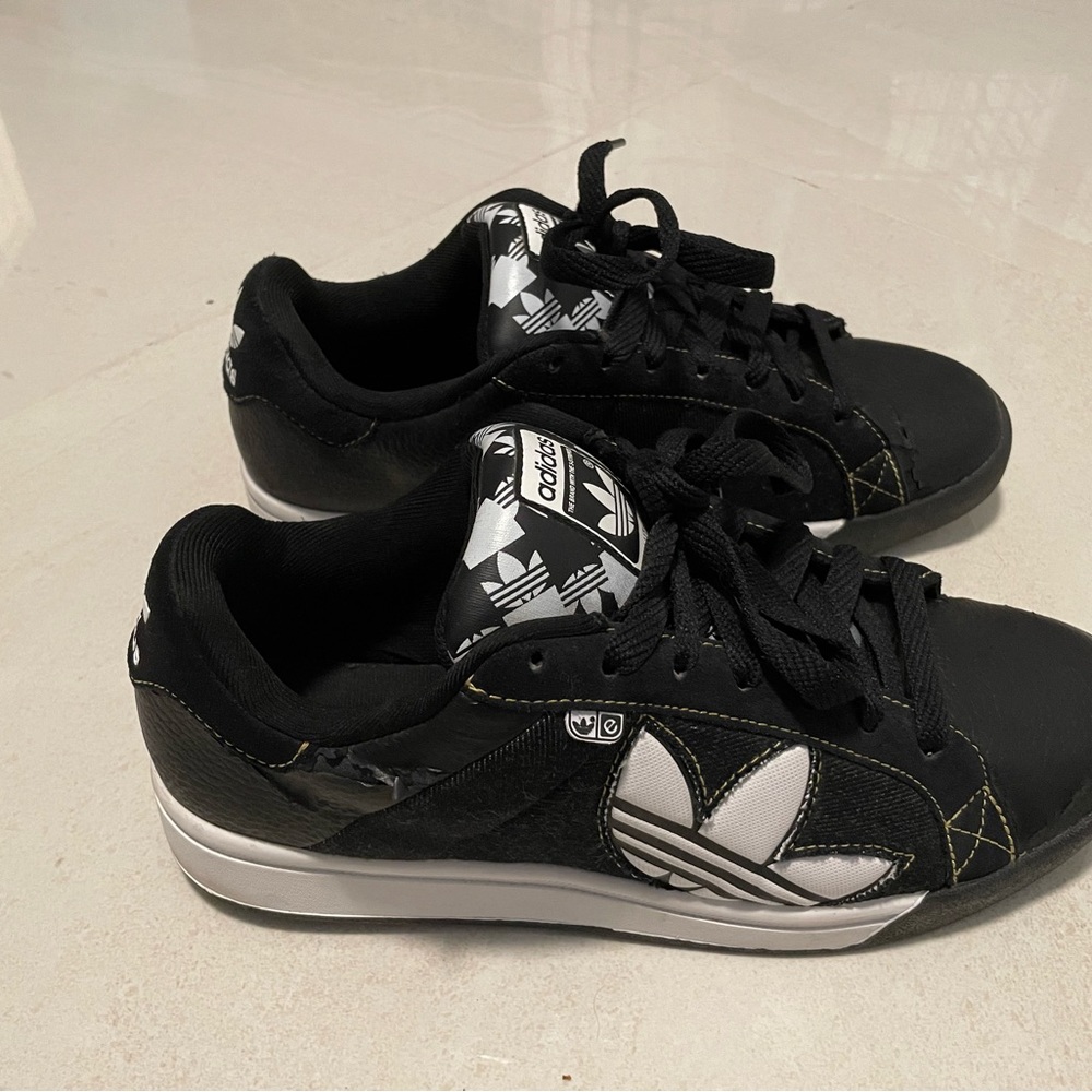 Men’s Adidas Skateboarding Shoes Black/White Sz 10